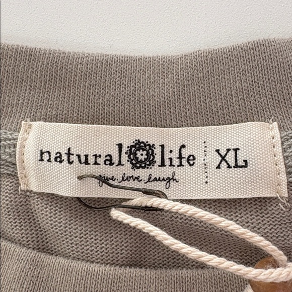 NWT Natural Life Heart Floral Sweatshirt Oversized Exposed Seams Boho Size XL - Picture 2 of 11